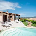 Kiki - Klodge * Costa Corallina