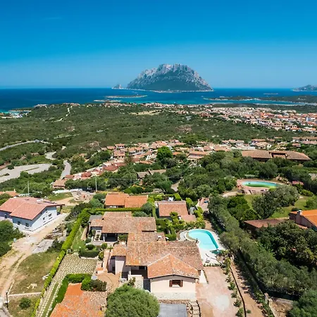 Kiki - Klodge Villa Costa Corallina