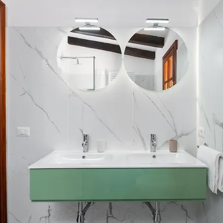 Kiki - Klodge * Costa Corallina