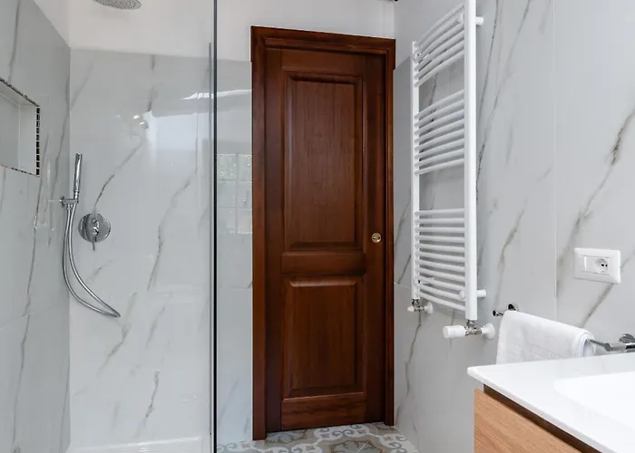 Kiki - Klodge 科斯塔克拉里那