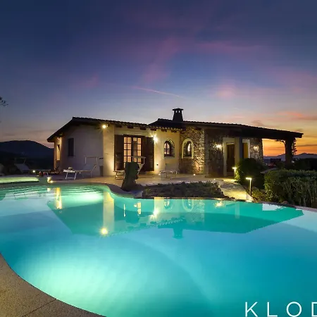 Kiki - Klodge Villa Costa Corallina