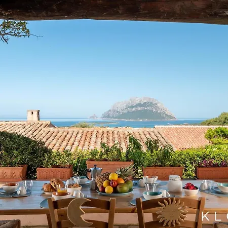 Kiki - Klodge * Costa Corallina